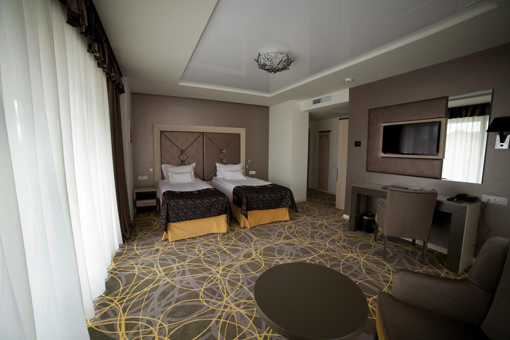 Hotel Exclusive & 4*